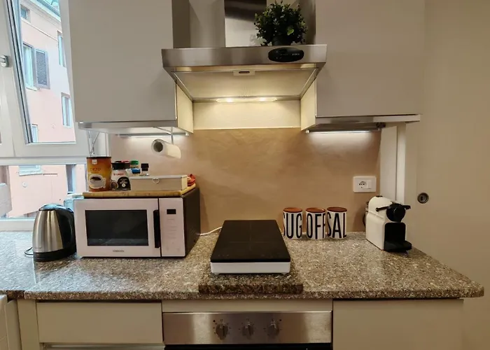 Апартаменти La Sosta 2-casa Accanto Stazione Dei Treni